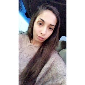 Meet your Posher, Celina